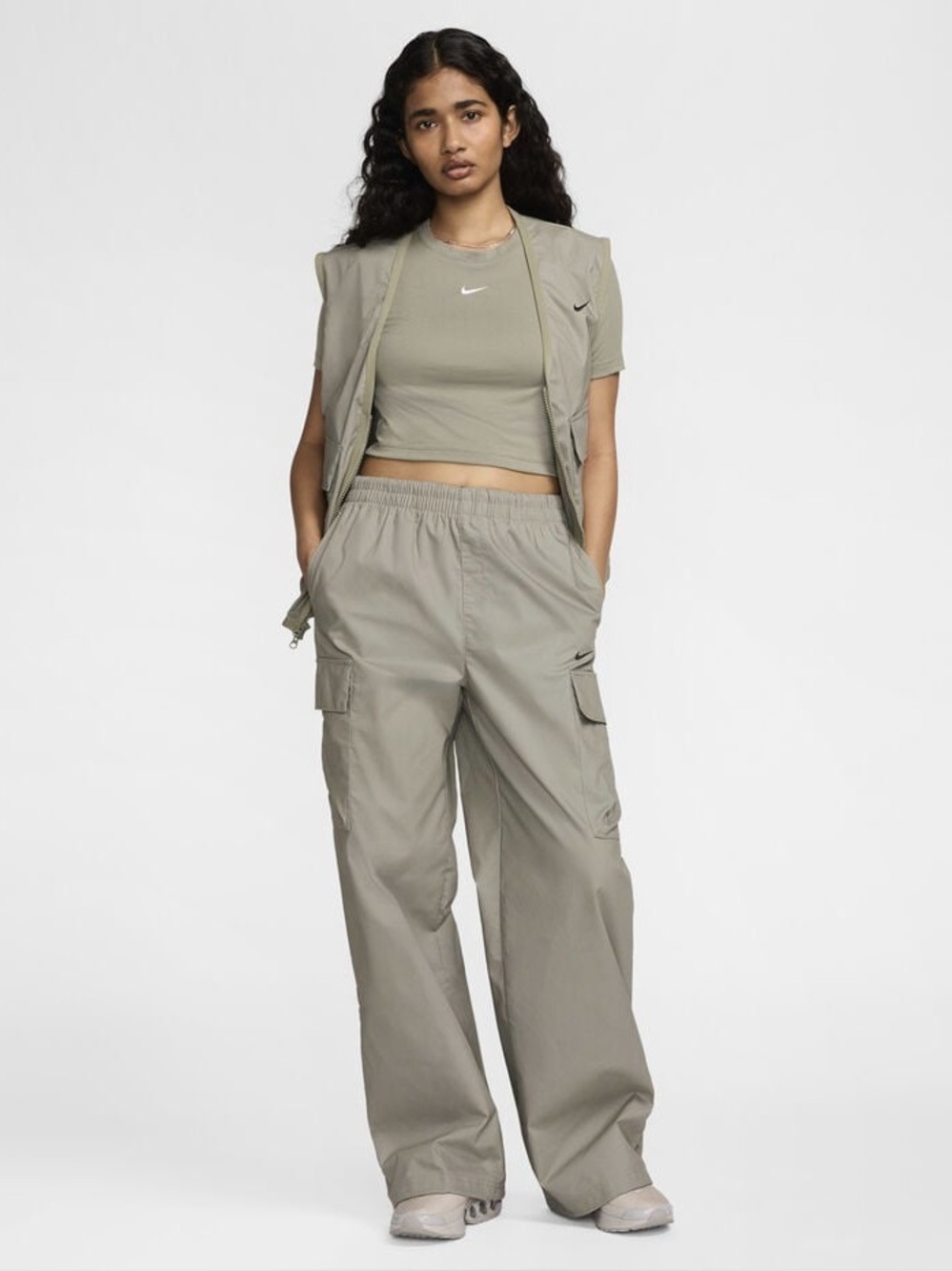 Nike Sportswear Mid-Rise Oversized Woven Cargo Pants Size S NWT